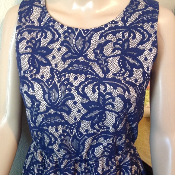 Nude with blue floral print dress U041 - Picture 4 of 8